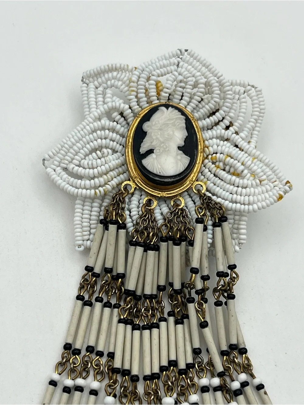 Cameo seed beed tassel oversized brooch pin white gold black vintage